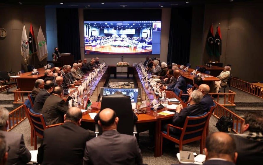 Launching a plan to develop the Libyan oil sector to increase production to two million barrels per day (video and photos)
