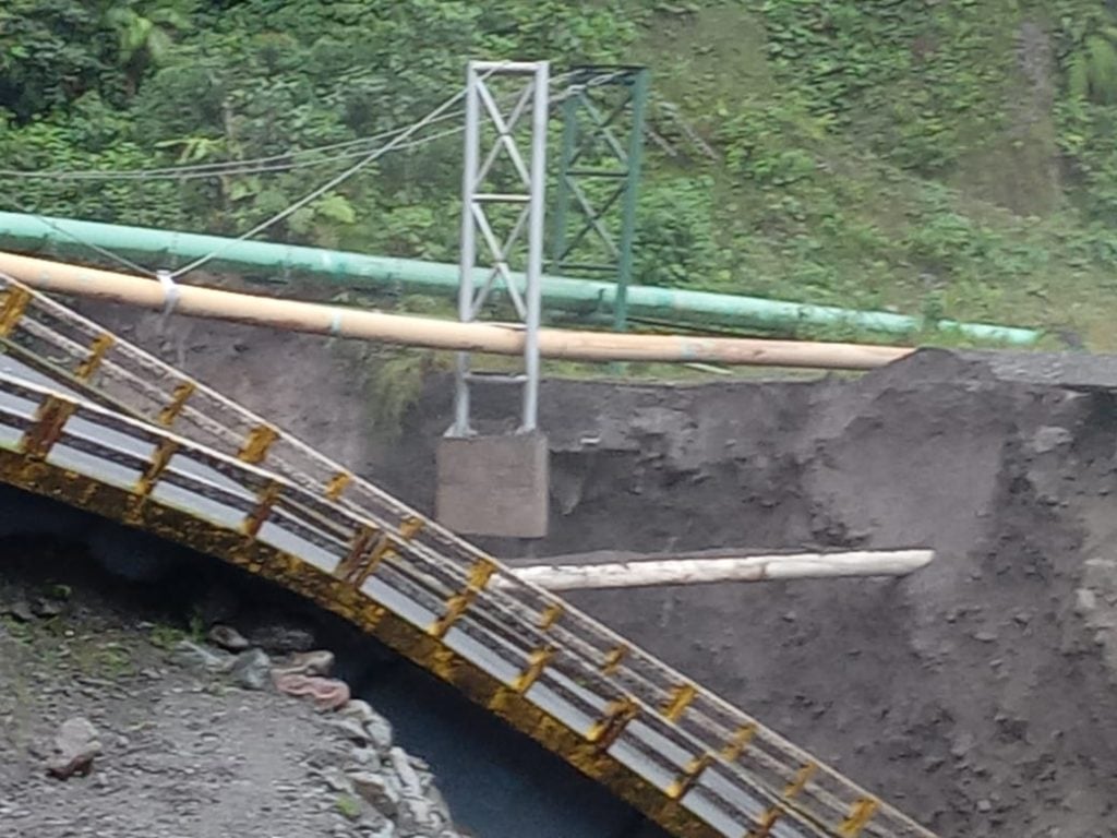 The oil pipelines in Ecuador stop after a landslide...and the declaration of force majeure