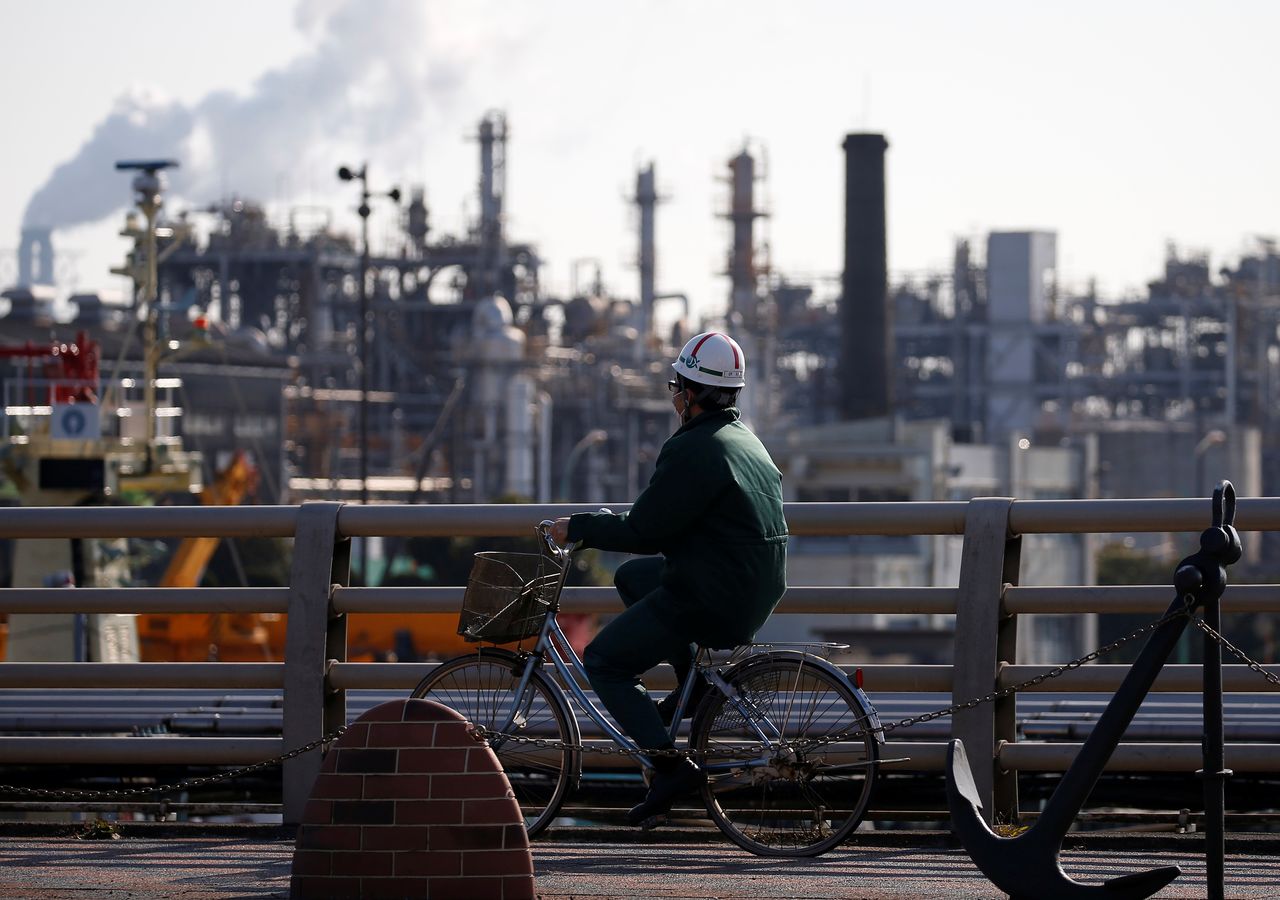 Japanese refinery failures cause a loss of 31% of refining capacity