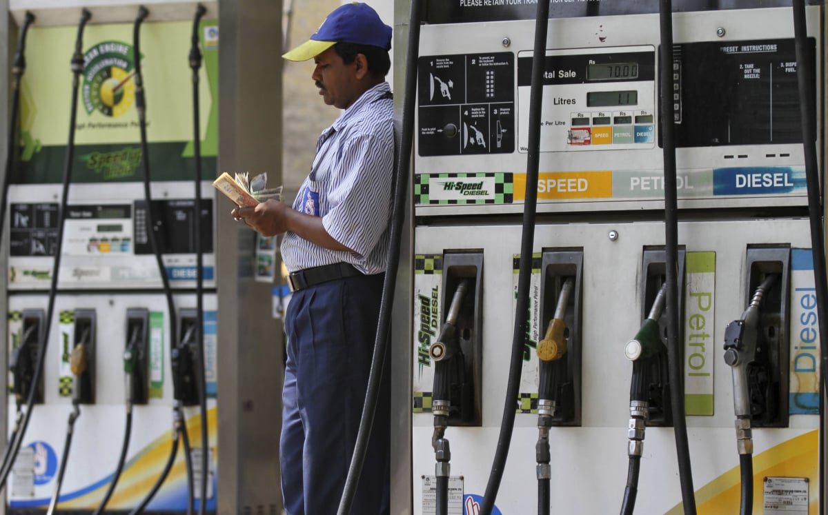 Postponing the review of fuel prices in India due to the Saudi surprise
