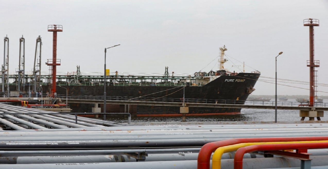 باكستان تخطط لتوقيع صفقة طويلة الأجل لاستيراد النفط الروسي