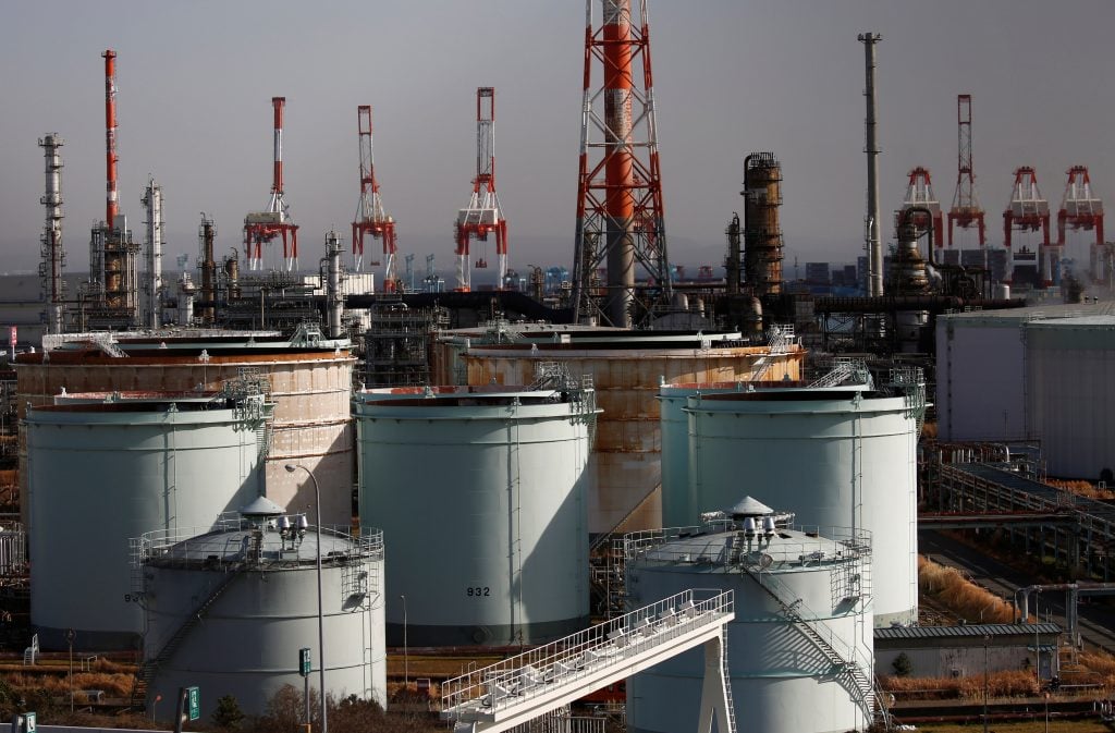 اليابان تخشى ارتفاع أسعار النفط.. وتؤمن احتياجاتها من الكهرباء