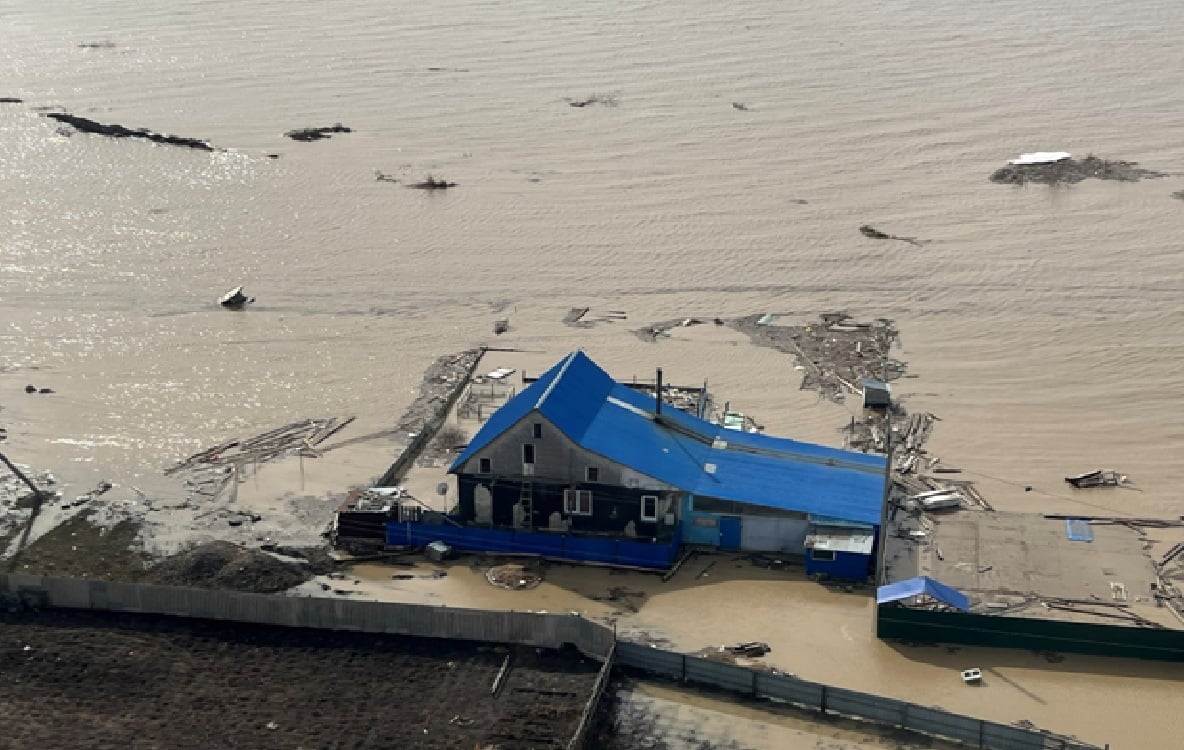 الفيضانات تكبد قطاع النفط في قازاخستان خسائر كبيرة